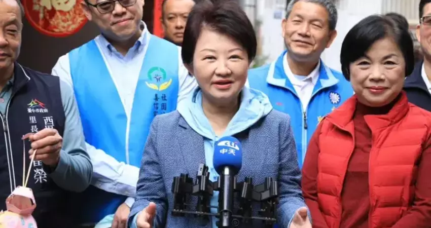 台中主燈像文英阿姨？盧秀燕笑回：很傳神