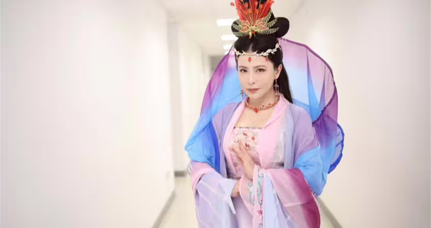 獨家／情斷正藍旗2年！本土女星寫論文深夜崩潰 證實健康拉警報