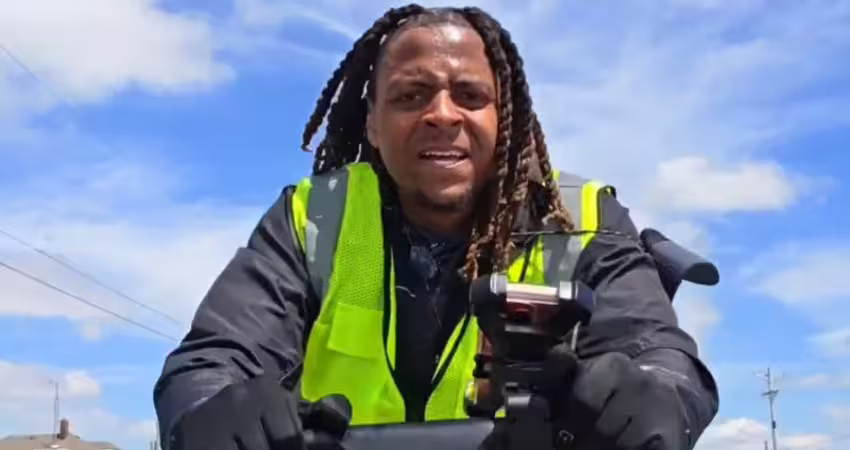 網紅直播徒步募款　卻慘遭車子撞飛！他靠身上1物保命