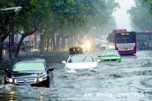 下大雨開車 不關這個小按鈕，引勤（發動機）直接毀了！