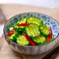 黃瓜不用醃不用泡，只需搖一搖就能吃出泡菜味兒，開胃必備小菜！