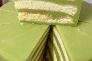 Pandan Layer Cake ! 自己動手做！美味又便宜哦