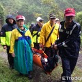 22歲美籍教師遊宜蘭月眉坑瀑布失足跌入河　右小腿開放性骨折