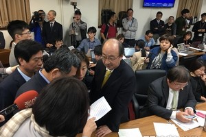 審一例一休「堅壁清野」　管碧玲憂：民進黨團淪一言堂