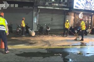 男住家墜樓 警上樓驚見7旬母臥床斷氣