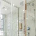 台北甚麼都不便宜，為了精簡空間，避免居家環境的漏水和壁癌與家電用品損壞等，可以考慮浴室的乾濕分離設計風格
