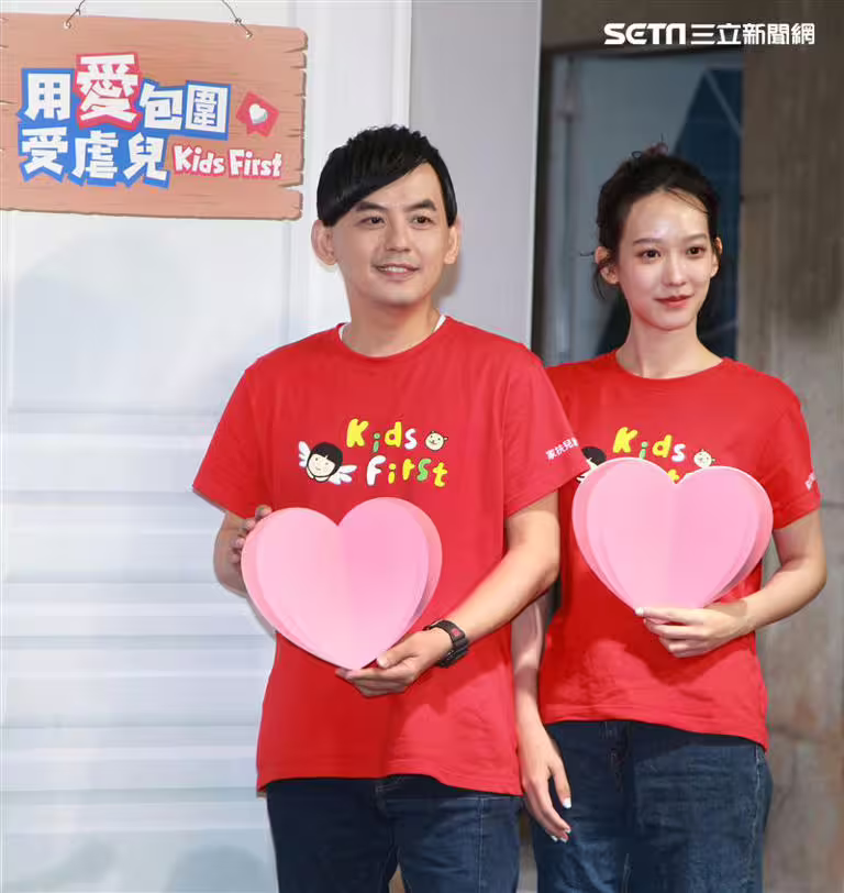 黃子佼(左)、孟耿如(右)婚後首度共同公開出席活動。(圖/資料照) 黃子佼(左)、孟耿如(右)婚後首度共同公開出席活動。(圖/資料照)