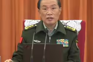何衛東被抓了? 習近平軍方嫡系傳「被帶走」 這軍方巨頭「背坐不送」藐視習