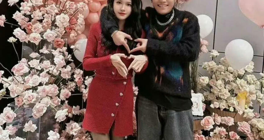 才爆美女主播陪睡！54秒「不雅片」瘋傳 小楊哥叫正妹吹喇叭
