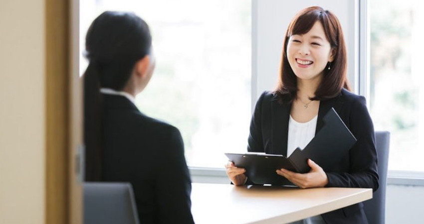 面試官問「5個木是什麼字？」　她回2字被當場錄取