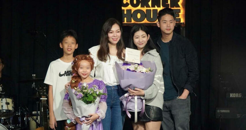 曾馨瑩出手了！郭台銘9歲千金美貌罕見曝光 化身迪士尼公主
