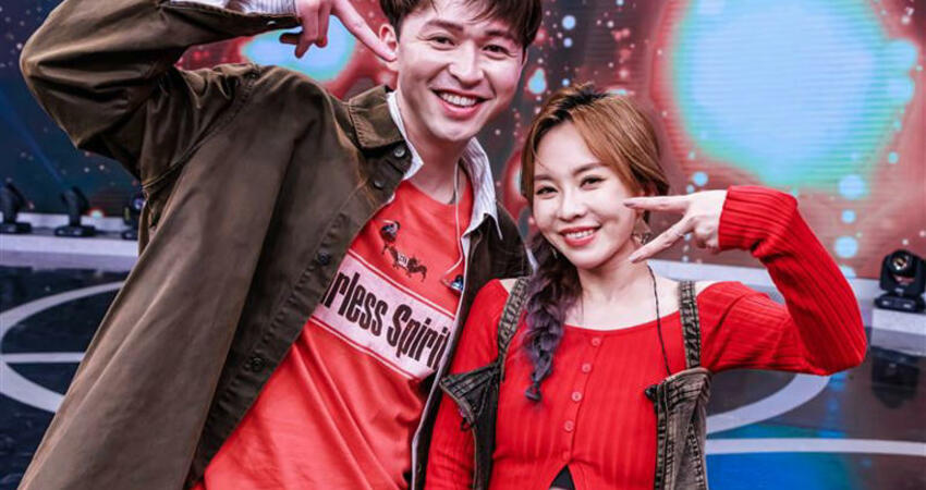 李子森杜忻恬配對了 甜蜜告白歌聲曝光！尾牙狂接不止