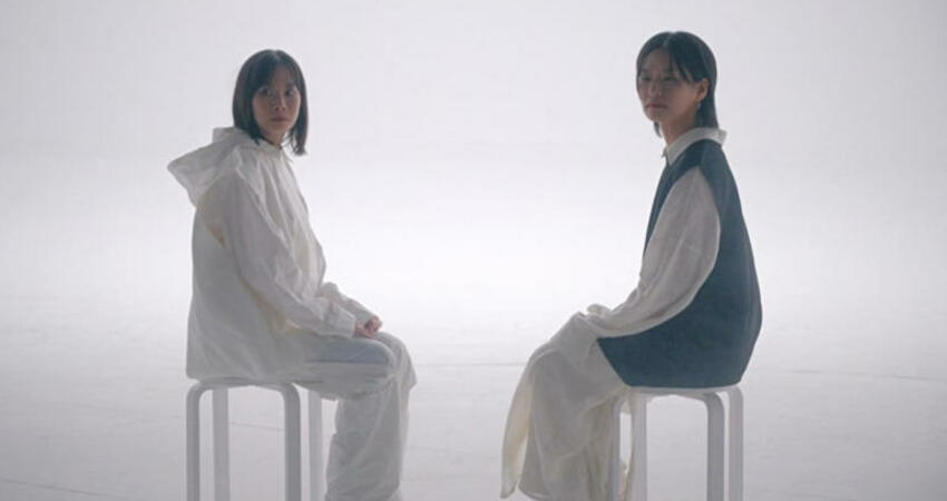 翻版《魷魚遊戲》？金曲歌后求生存瘋搶座位 狠擠女歌手真相曝