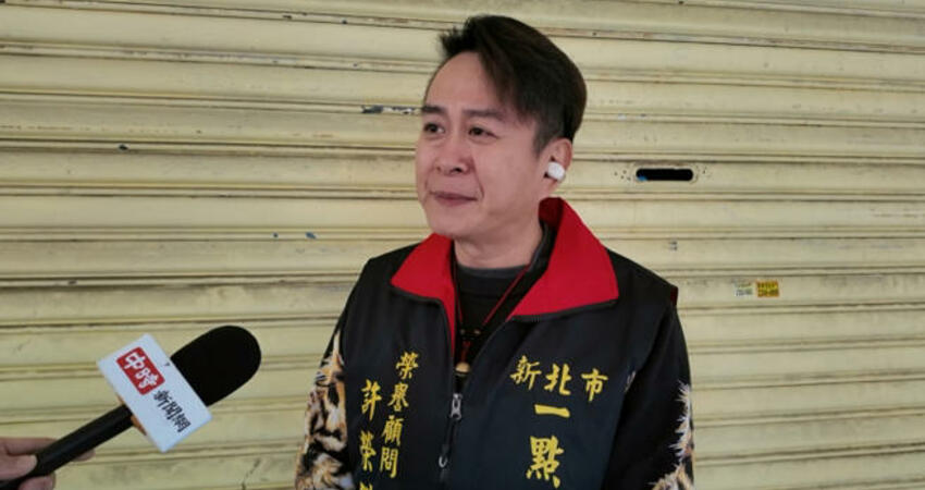 獨家》黑幫大佬跪父母拜年！憶亡母秒淚崩曝「沉痛心聲」