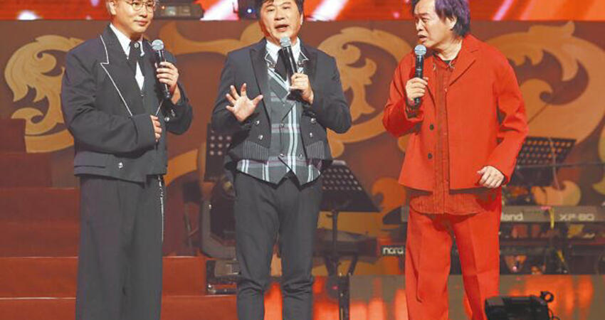胡瓜、康康鬥嘴 藍心湄秀辣腿