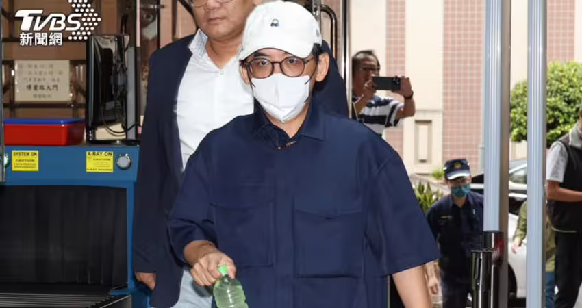 大咖歌后怒了！轟黃子佼敗類「師父是非不分」 還被金秀賢嚇壞