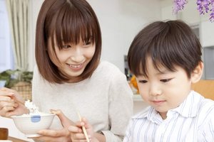 為什麼日本媽媽不用別人幫忙帶小孩，還能擁有個人生活？原來她們都這樣過…