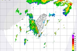 今晚嘉義至屏東、澎湖 嚴防大雨、雷擊