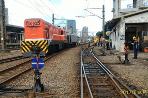 離譜！台鐵貨運列車出軌 竟是司機酒駕