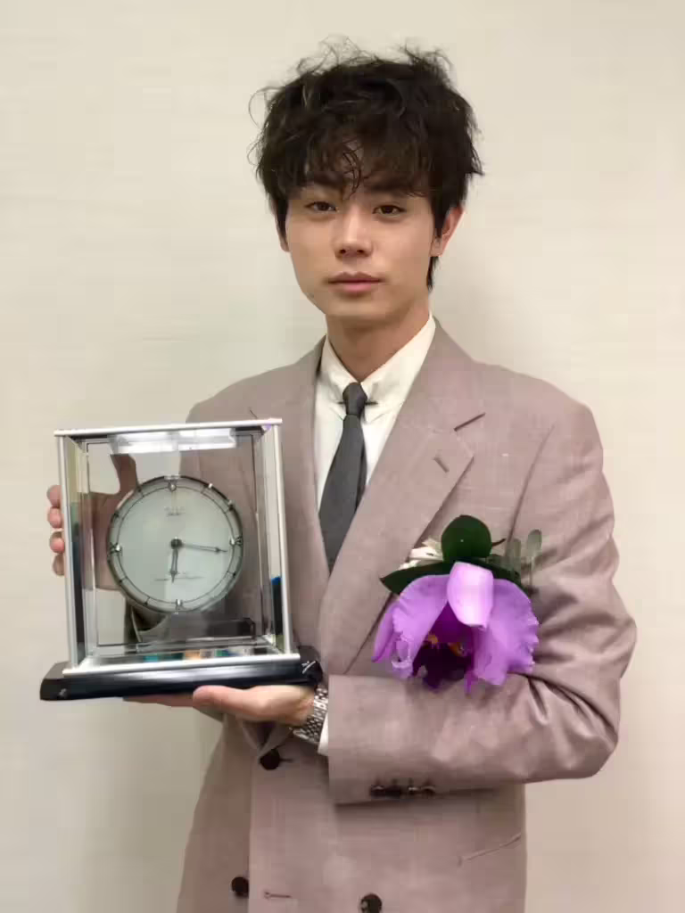 ▲板垣瑞生因為和菅田將暉(如圖)合作確立了要當演員的志向。(圖/菅田將暉X) ▲板垣瑞生因為和菅田將暉(如圖)合作確立了要當演員的志向。(圖/菅田將暉X)