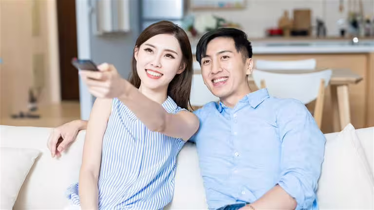 端午連假中嘉寬頻推「DAZN」、「CATCHPLAY+」下殺4折，有線電視「旗艦全享餐」每月$50銅板價。（圖／中嘉寬頻提供）