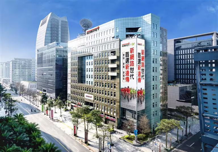 遠傳再度入選標準普爾全球（S&P Global）《2025永續年鑑》。（圖／遠傳電信提供）