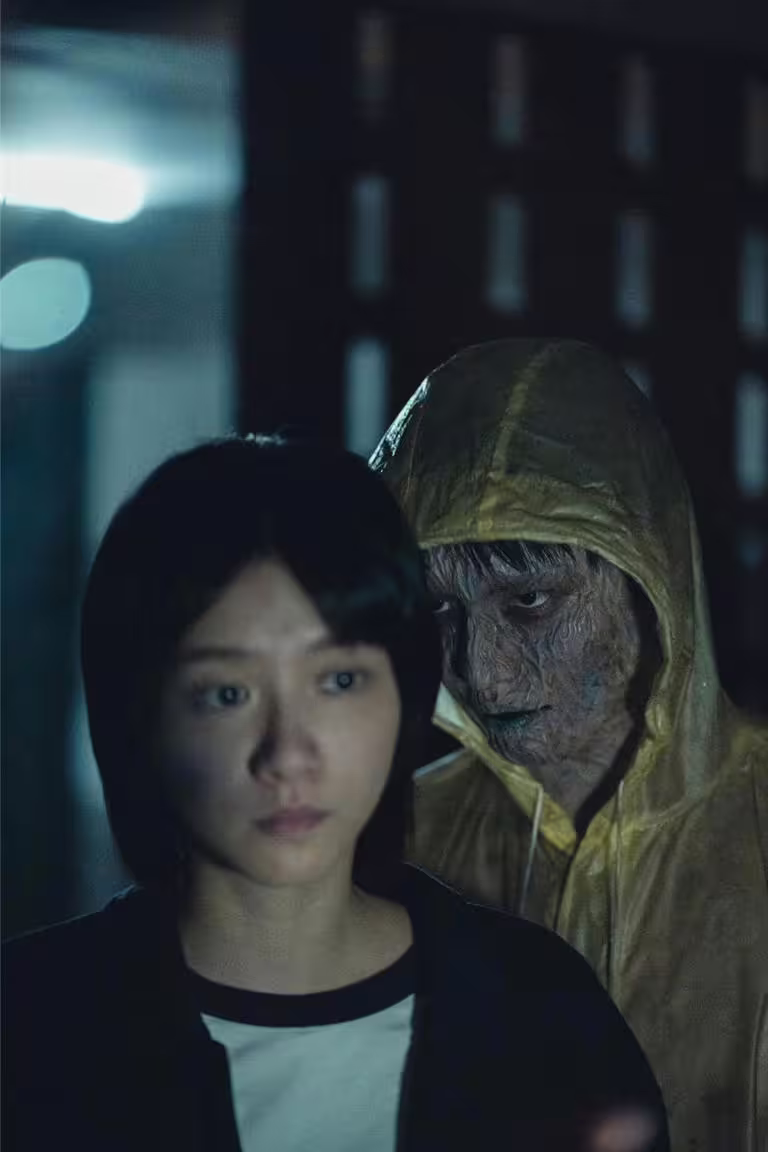 袁澧林(左)對曹佑寧的敬業精神印象深刻。(威視電影提供) 袁澧林(左)對曹佑寧的敬業精神印象深刻。(威視電影提供)
