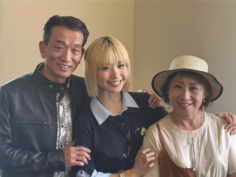 Lulu(中)8日跟爸爸、媽媽公開合體受訪。(謝采恩攝) Lulu(中)8日跟爸爸、媽媽公開合體受訪。(謝采恩攝)