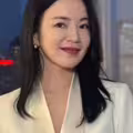 阿雅嫁轉世活佛神隱11年！突曬「女兒正面照」 美貌震驚全網
