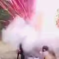 2男烤肉吃一半　爐具突爆炸慘了