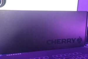 遊戲玩家的不二選擇：CHERRYMV3.0機械鍵盤體驗