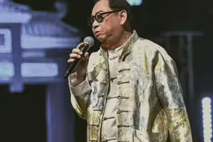 染流感住ICU半個月！75歲男星突宣布徵婚 才為37歲兒償還6位數卡債