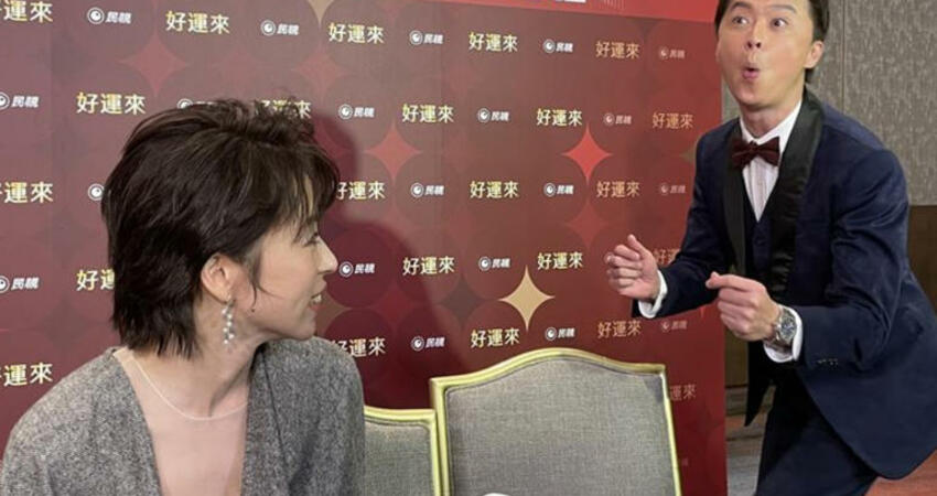 他和王瞳拍親密戲起生理反應！「彎腰走路」辯稱：聞到清香味