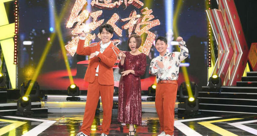 六月、李易爆婚變！「前輩」于美人曝光女方私下面