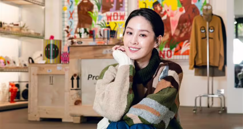 她被封最美J女郎！蔡康永牽線嫁大16歲尪 淡出演藝圈11年驚人現況曝