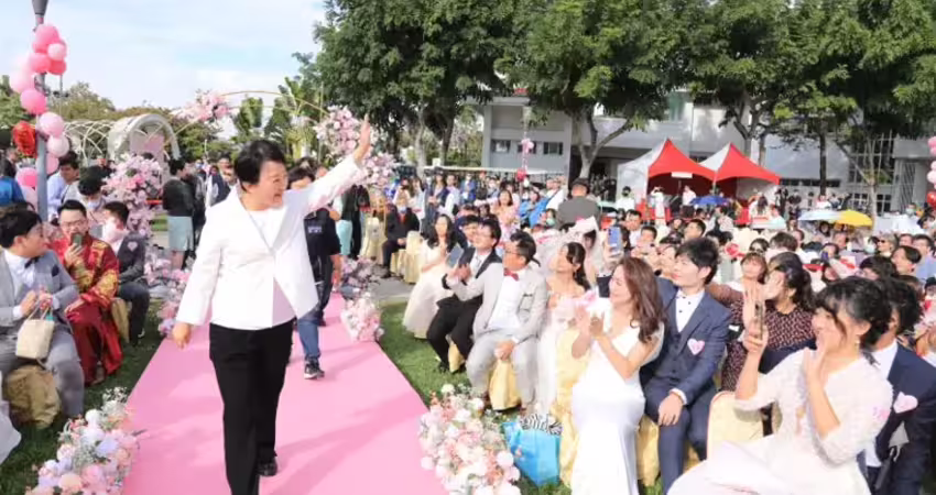 諧音愛你愛我我愛你！台中455對結連理