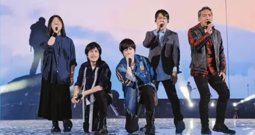 唱這1曲全場噴淚 五月天陪歌迷悼念「他」