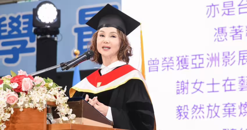 昔嫁富商離婚！68歲女星淡出「拿下博士學位」 5子女全是高顏值