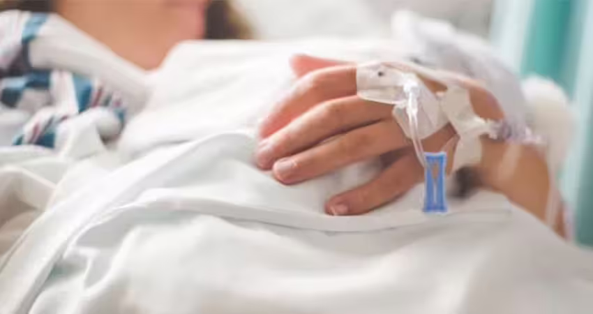 13歲妹罹胃癌「腹腔全是腫瘤」醫嘆：已沒任何治癒機會　兇手竟是爸爸